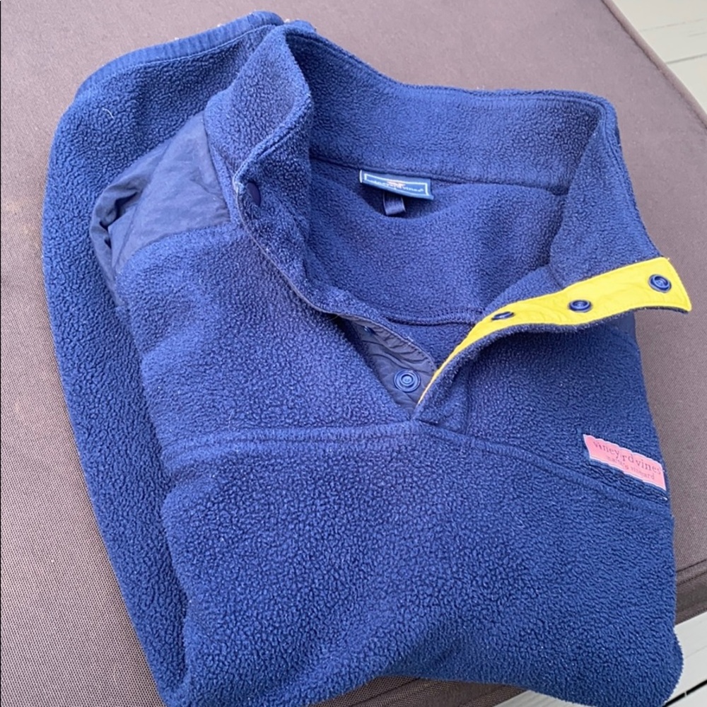 Vineyard Vines men’s size Large blue fleece